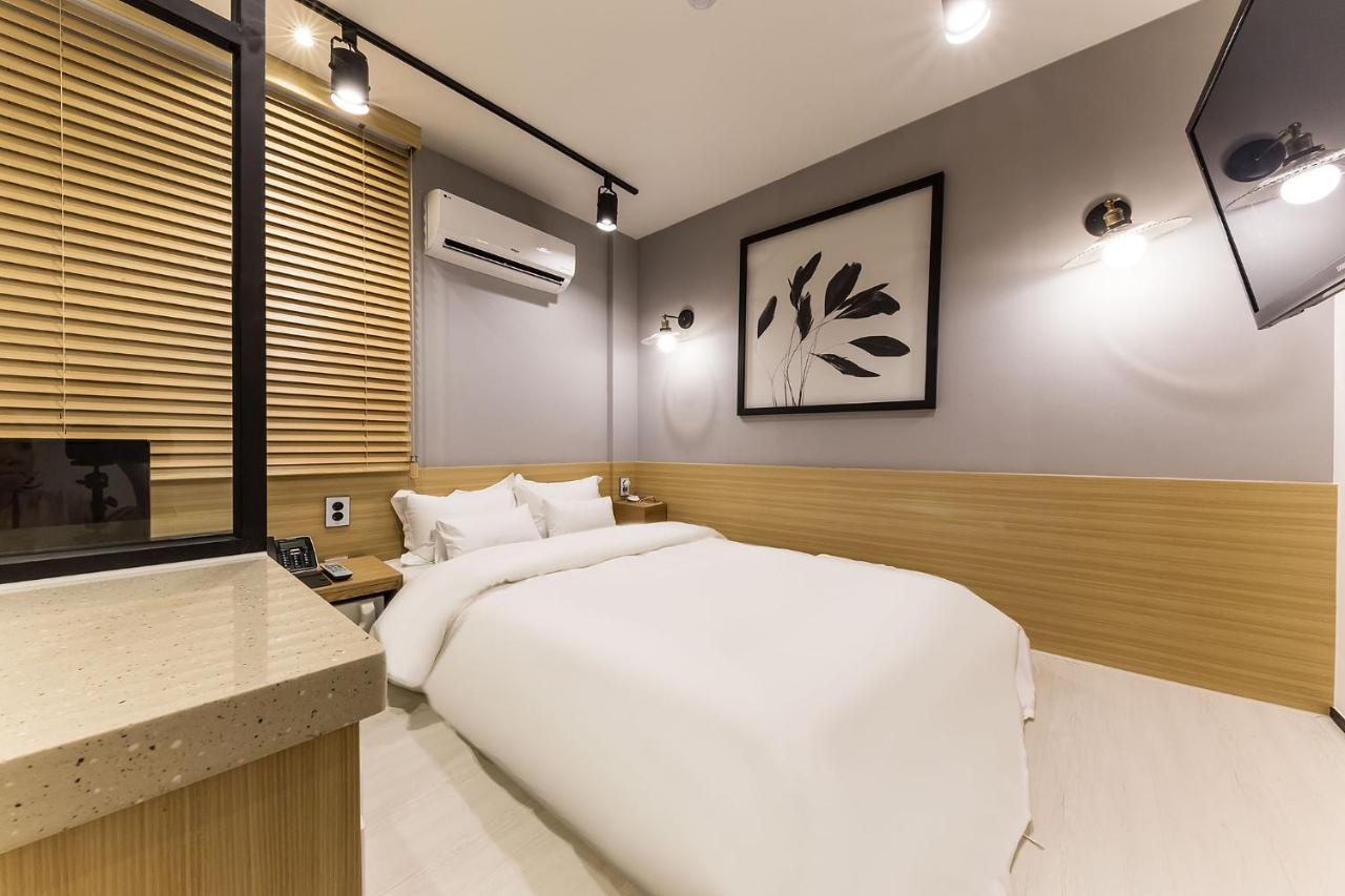 Raha Hotel Seul Zewnętrze zdjęcie