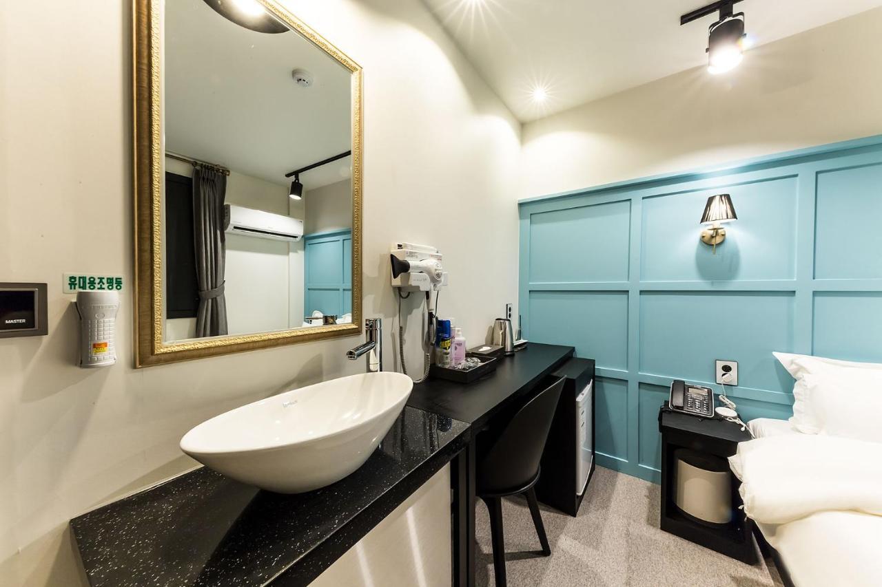 Raha Hotel Seul Zewnętrze zdjęcie