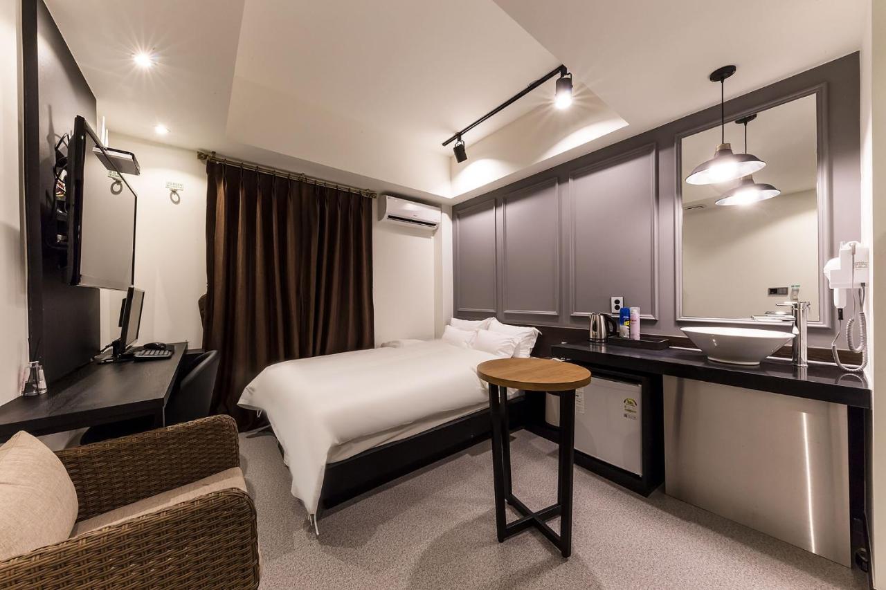 Raha Hotel Seul Zewnętrze zdjęcie