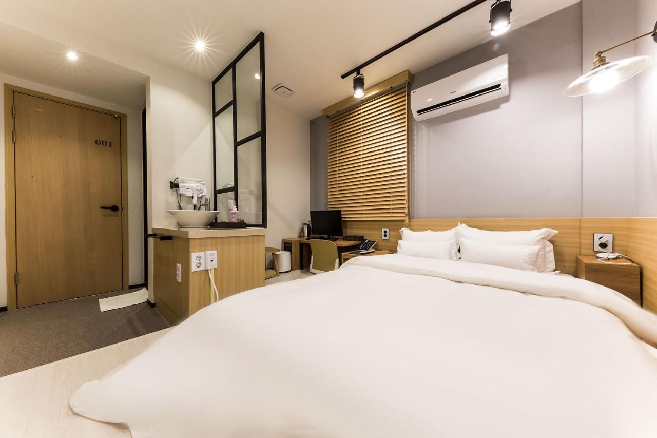 Raha Hotel Seul Zewnętrze zdjęcie