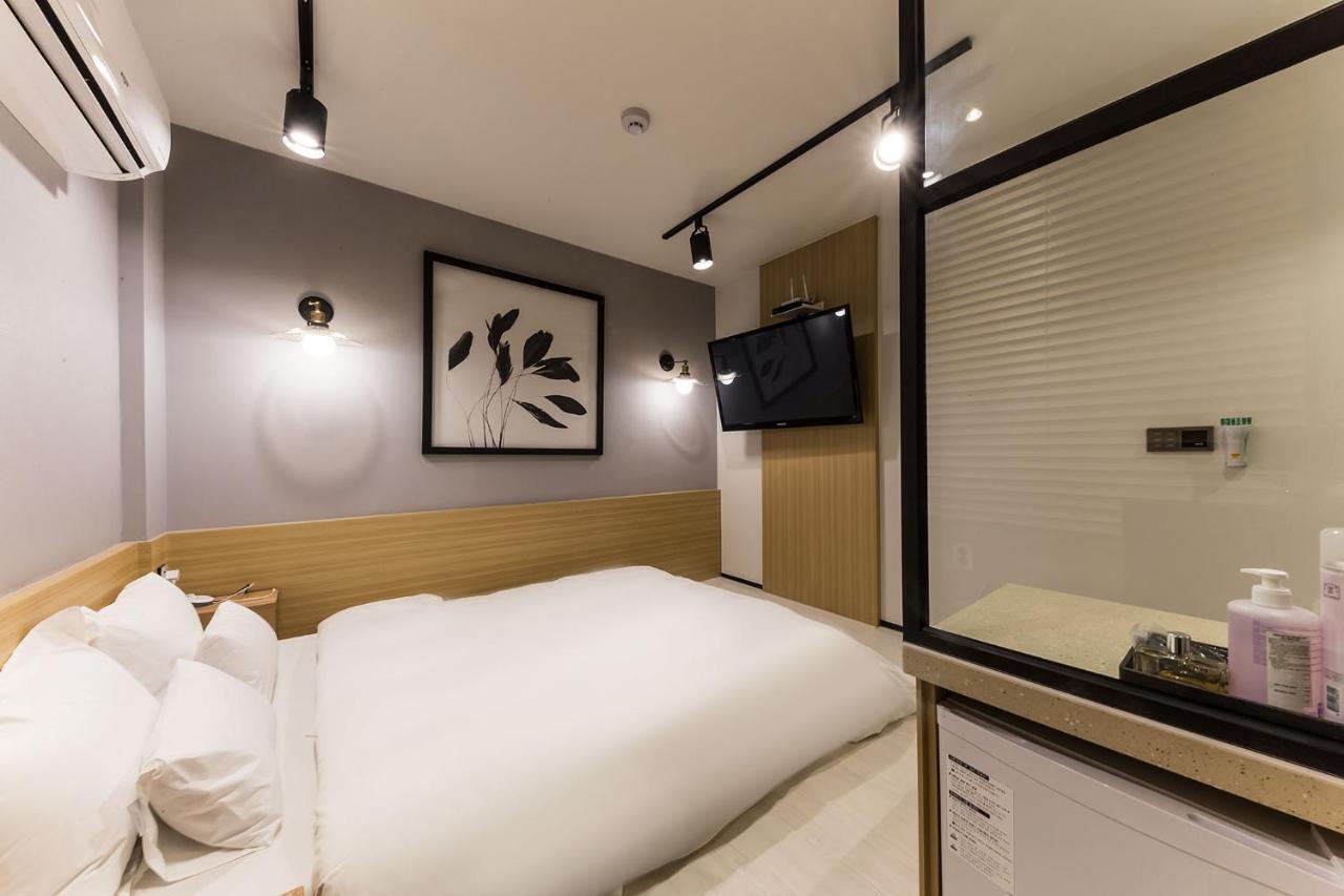 Raha Hotel Seul Zewnętrze zdjęcie