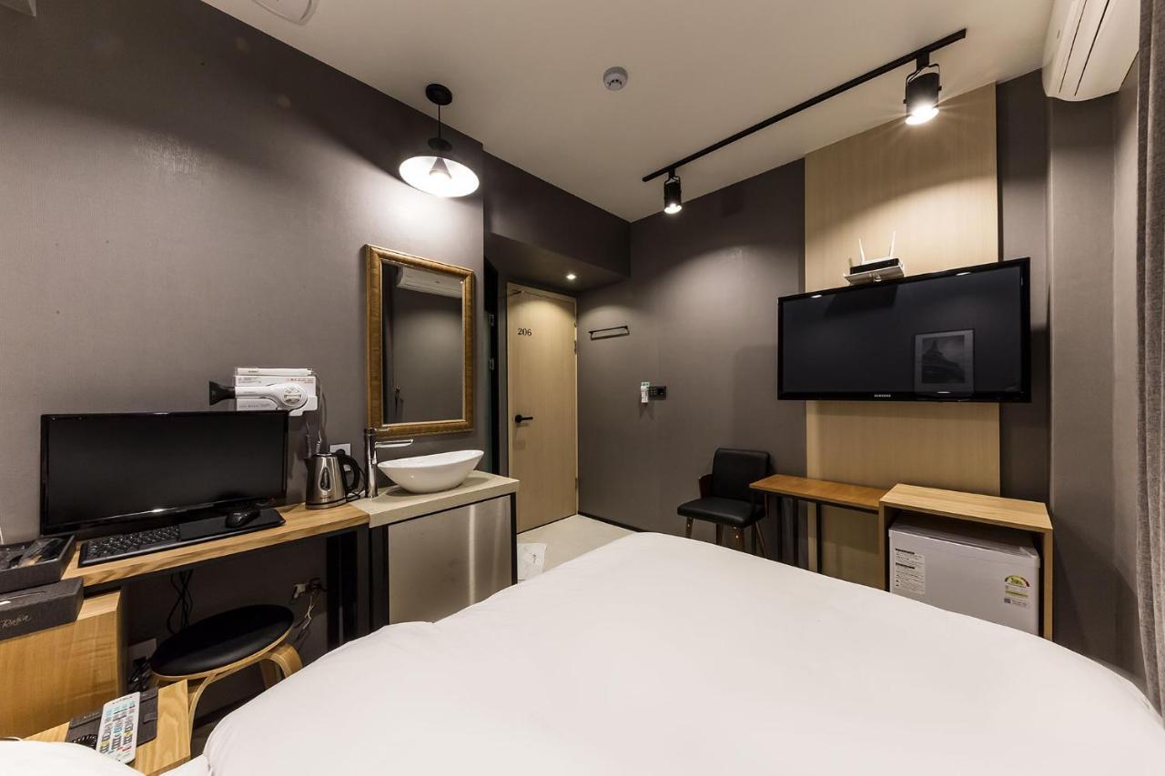Raha Hotel Seul Zewnętrze zdjęcie